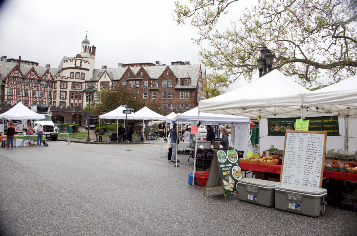 The Scarsdale Farmers Market debuted recently.